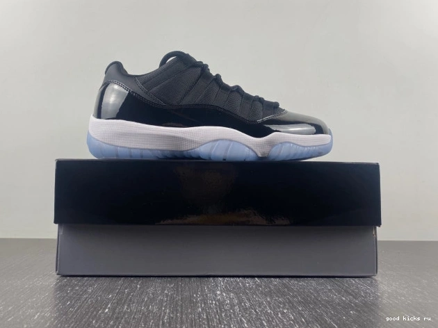 Jordan 11 Air Low FV5104-004 Space Jam 0701